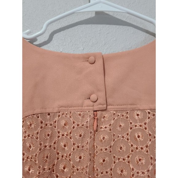 BCBG Paris Eyelet Sleeveless Dress Missing Belt/Sash Size 4 Pink Peach - Picture 4 of 6